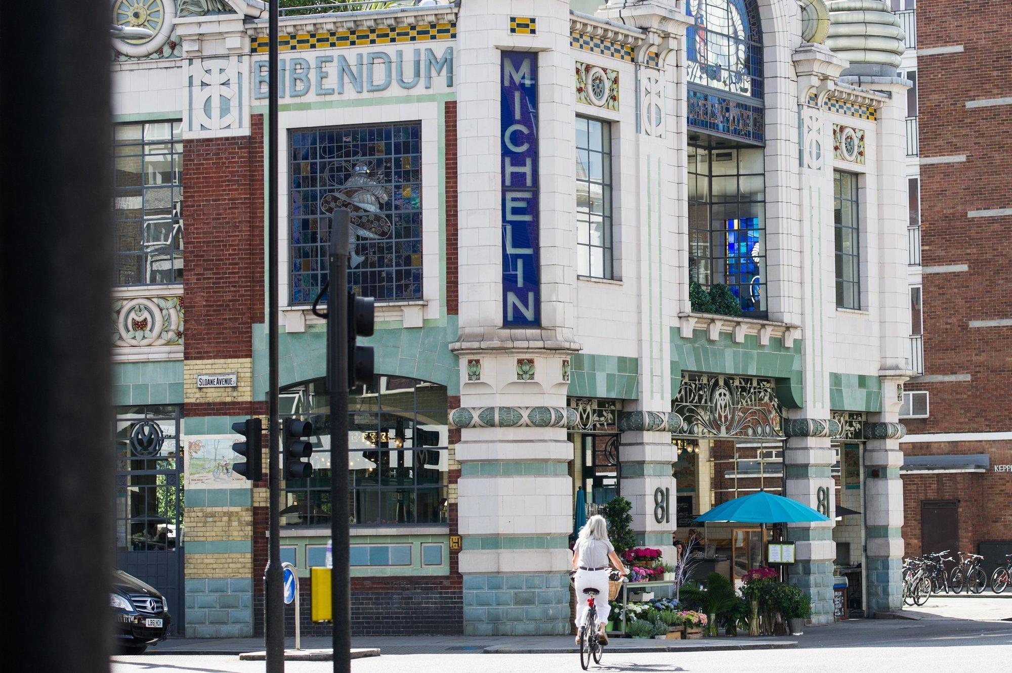 The Ampersand Hotel - Small Luxury Hotels Of The World Londres Exterior foto The former Wyndham's Theatre, now the Zoopla headquarters