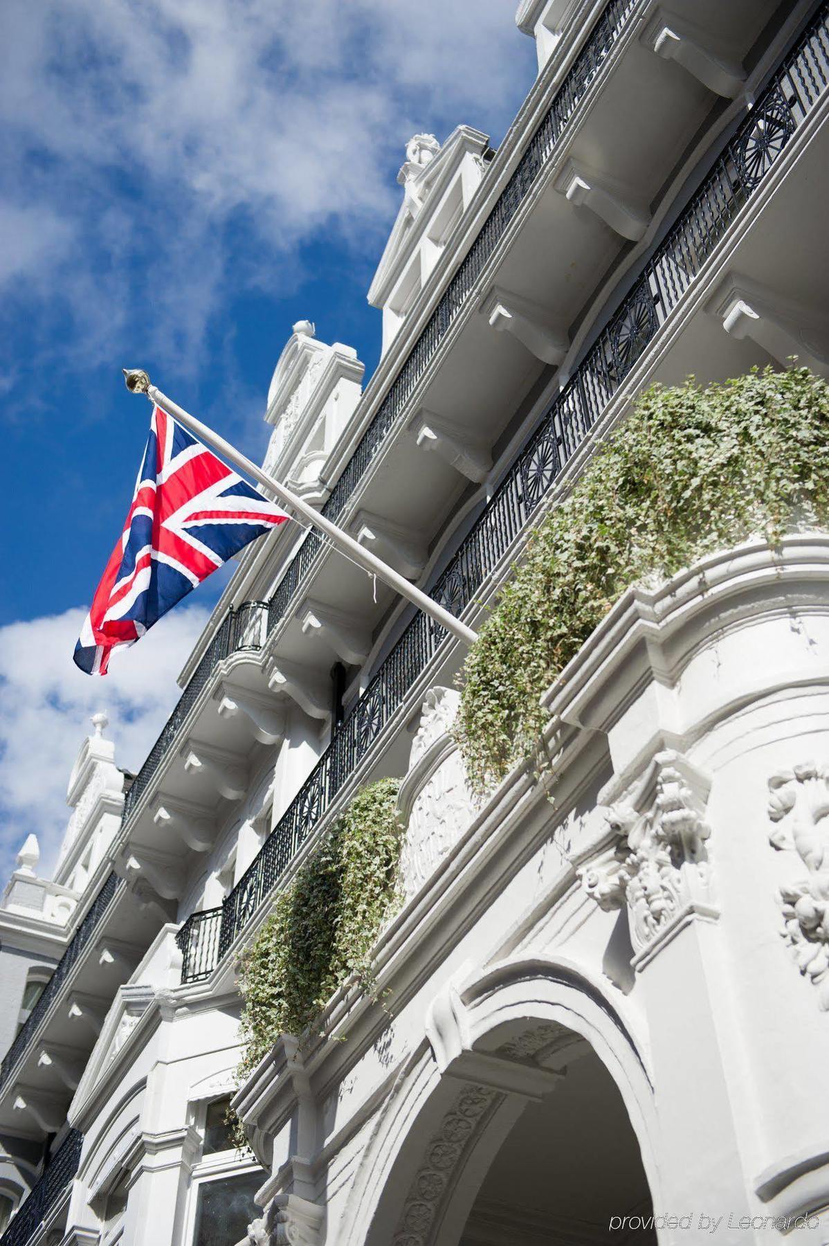 The Ampersand Hotel - Small Luxury Hotels Of The World Londres Exterior foto The Union Flag flying from the Ritz